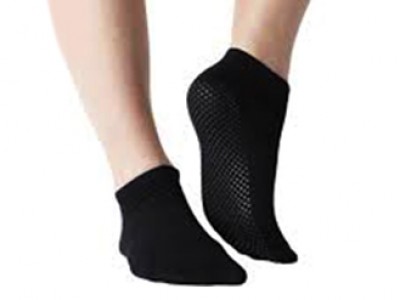 MoveActive non slip socks (Black)